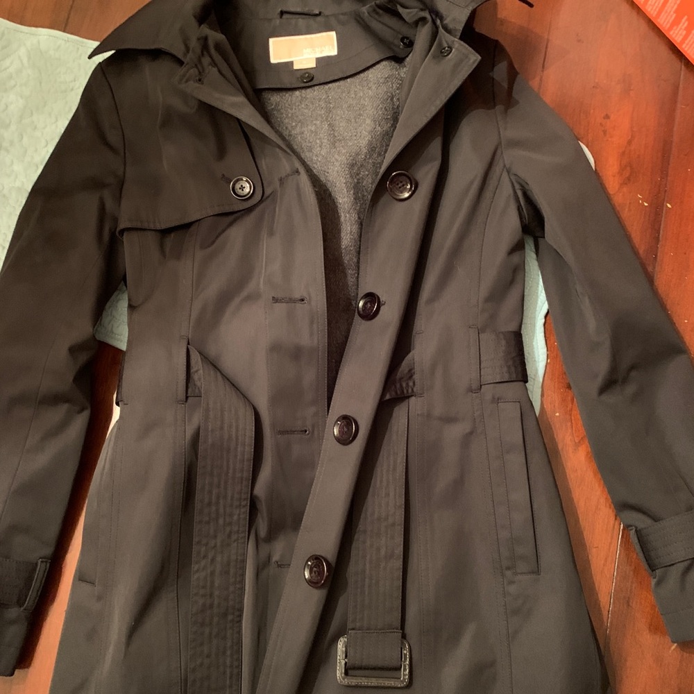 Belted Michael Kors raincoat size xs